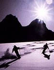 skiiers.jpg (4643 bytes)